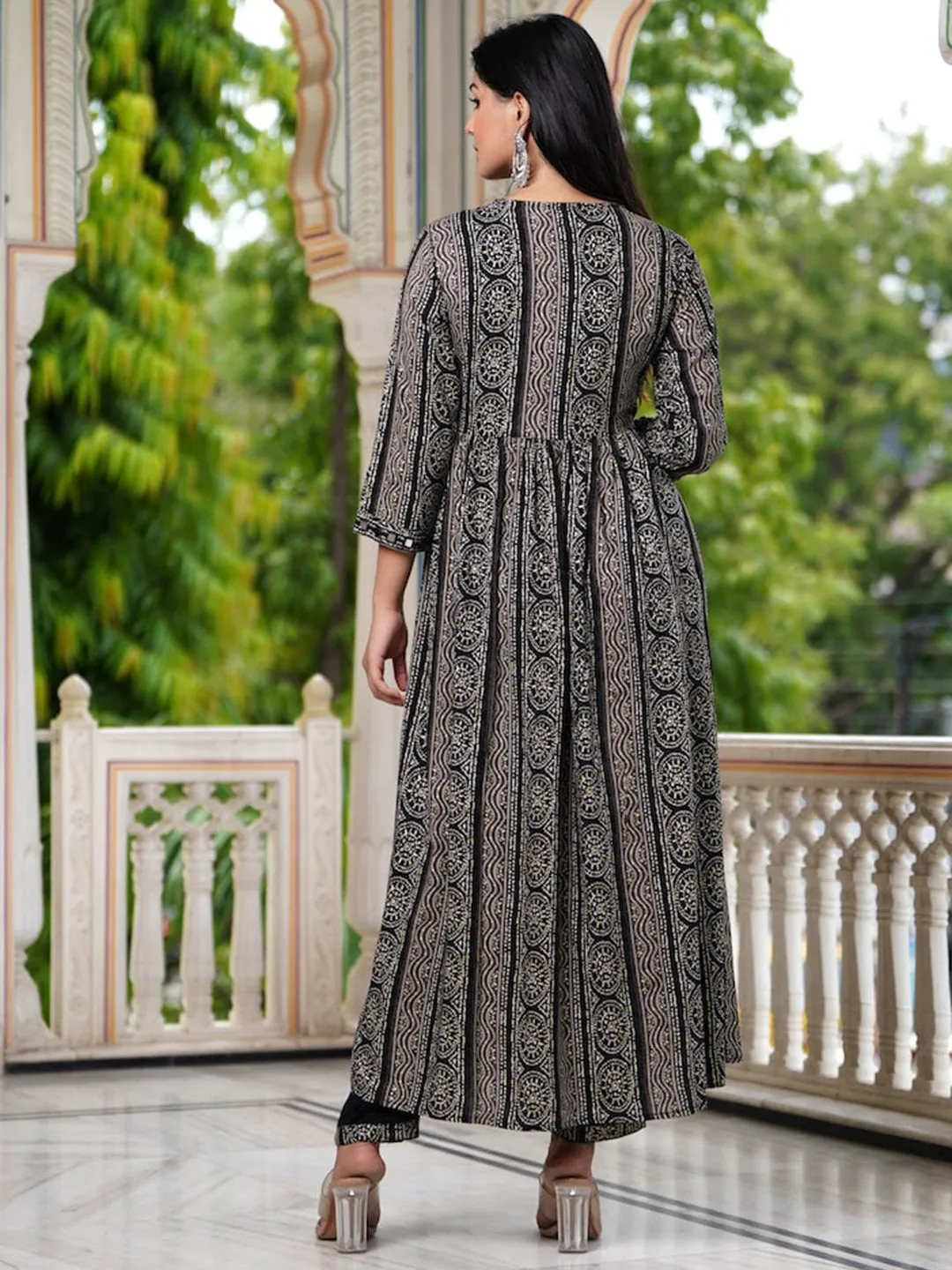 Women Floral Printed Mirror Work Anarkali Kurta