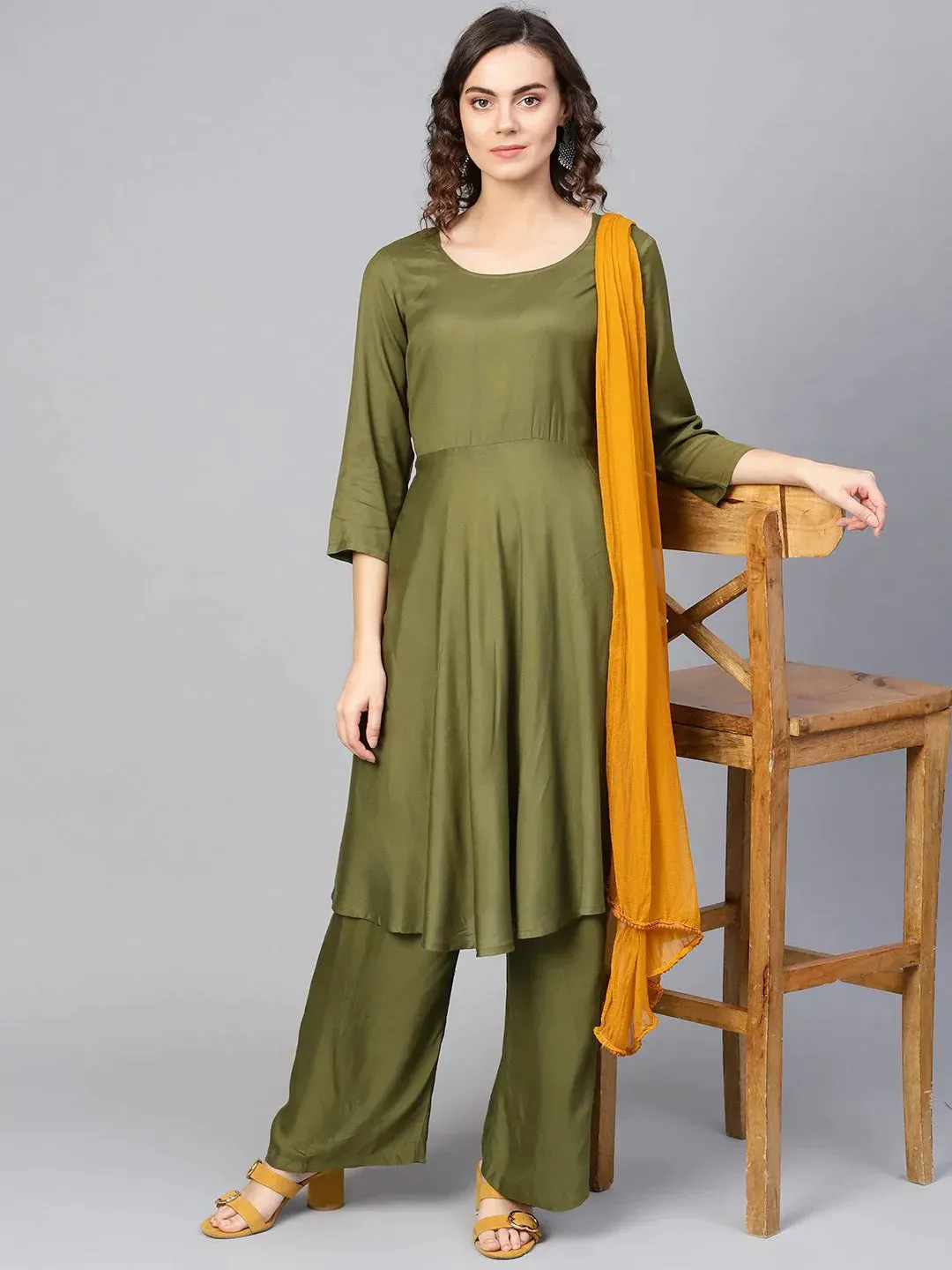 Women Olive Green Solid Kurta With Palazzos & Dupatta